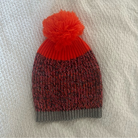 AERIE KNIT COLD WEATHER HAT - Picture 1 of 4